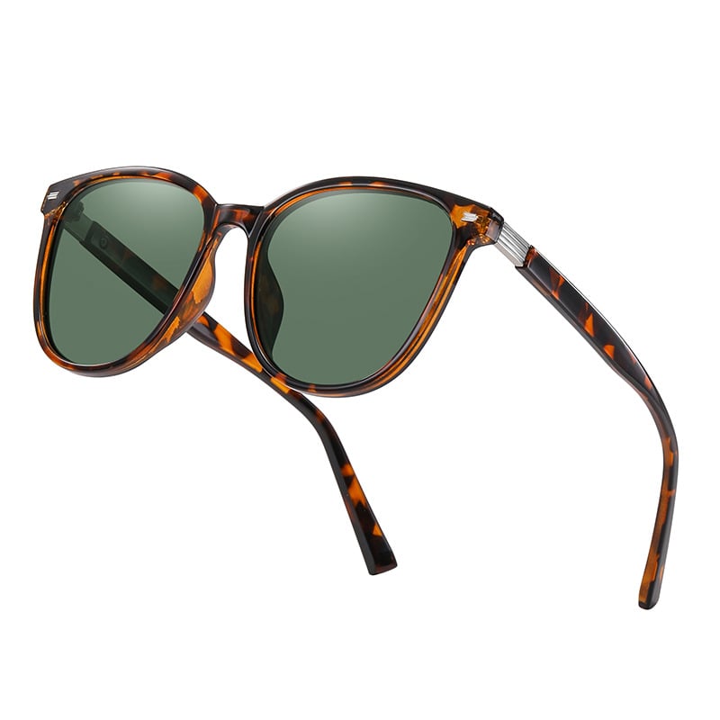Tortoise Shell Frame / Olive Green Lens