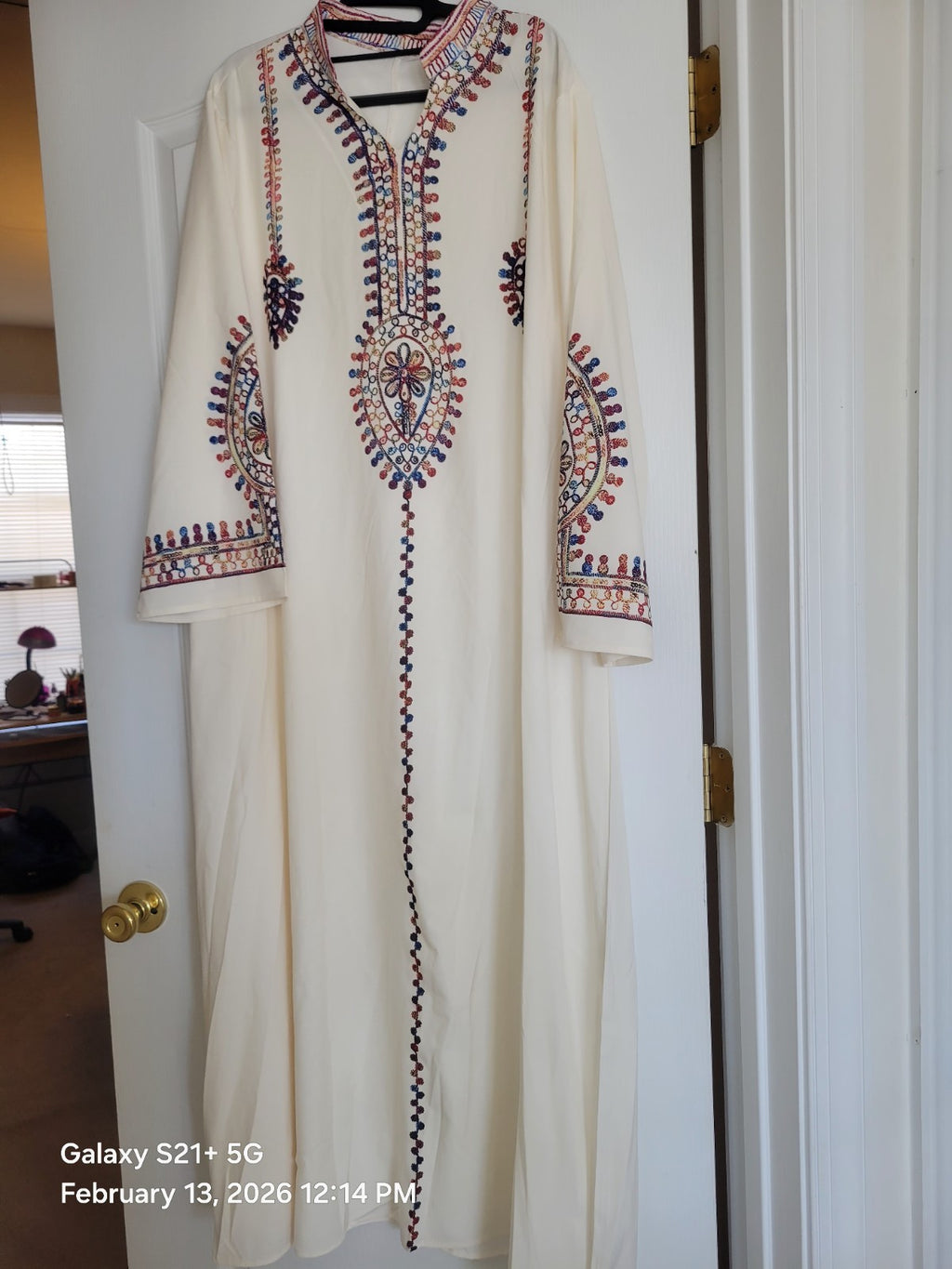 Handmade Embroidered Ivory Kaftan Women's Long Sleeve Middle Eastern Dress
