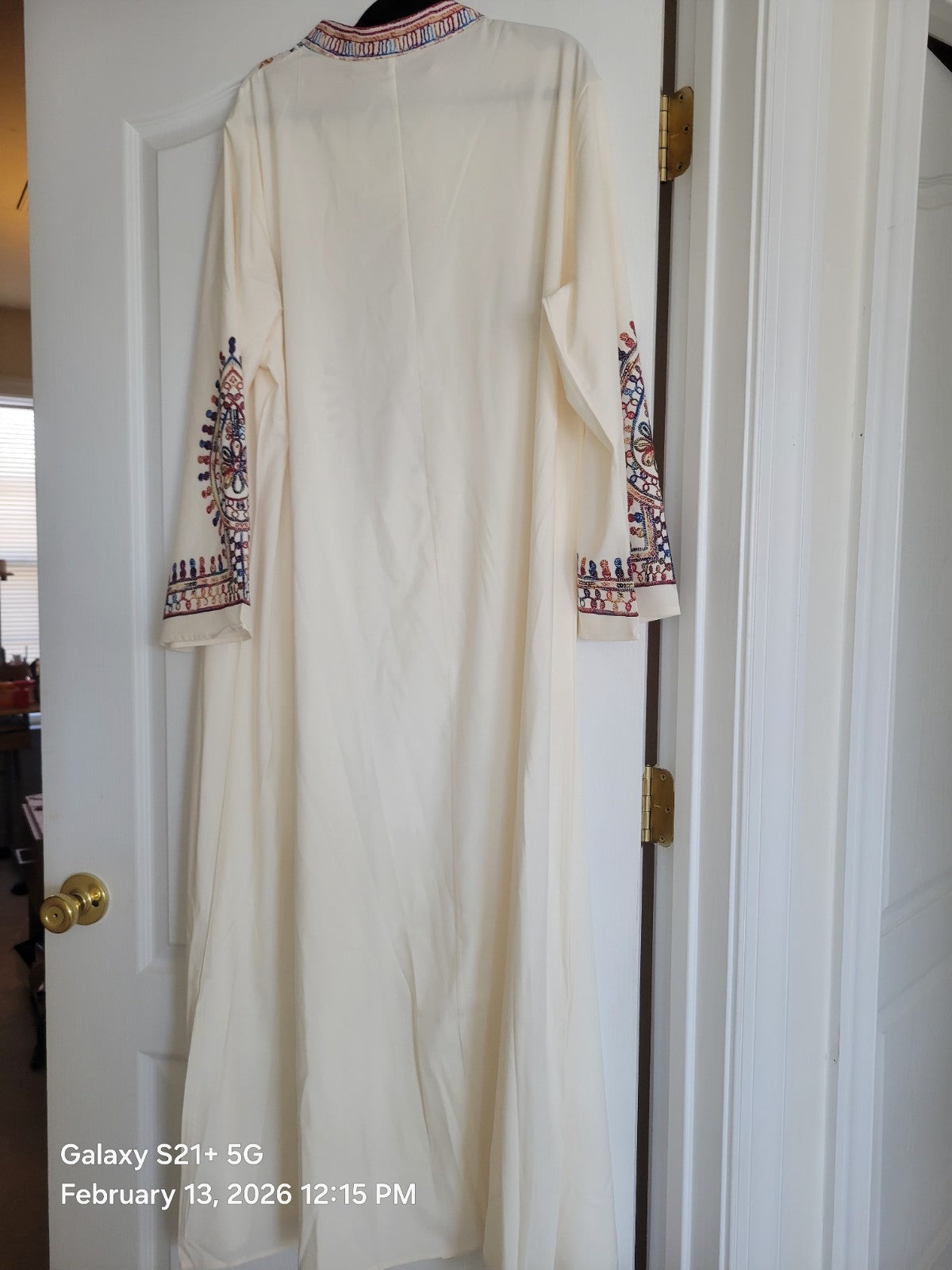 Handmade Embroidered Ivory Kaftan Women's Long Sleeve Middle Eastern Dress