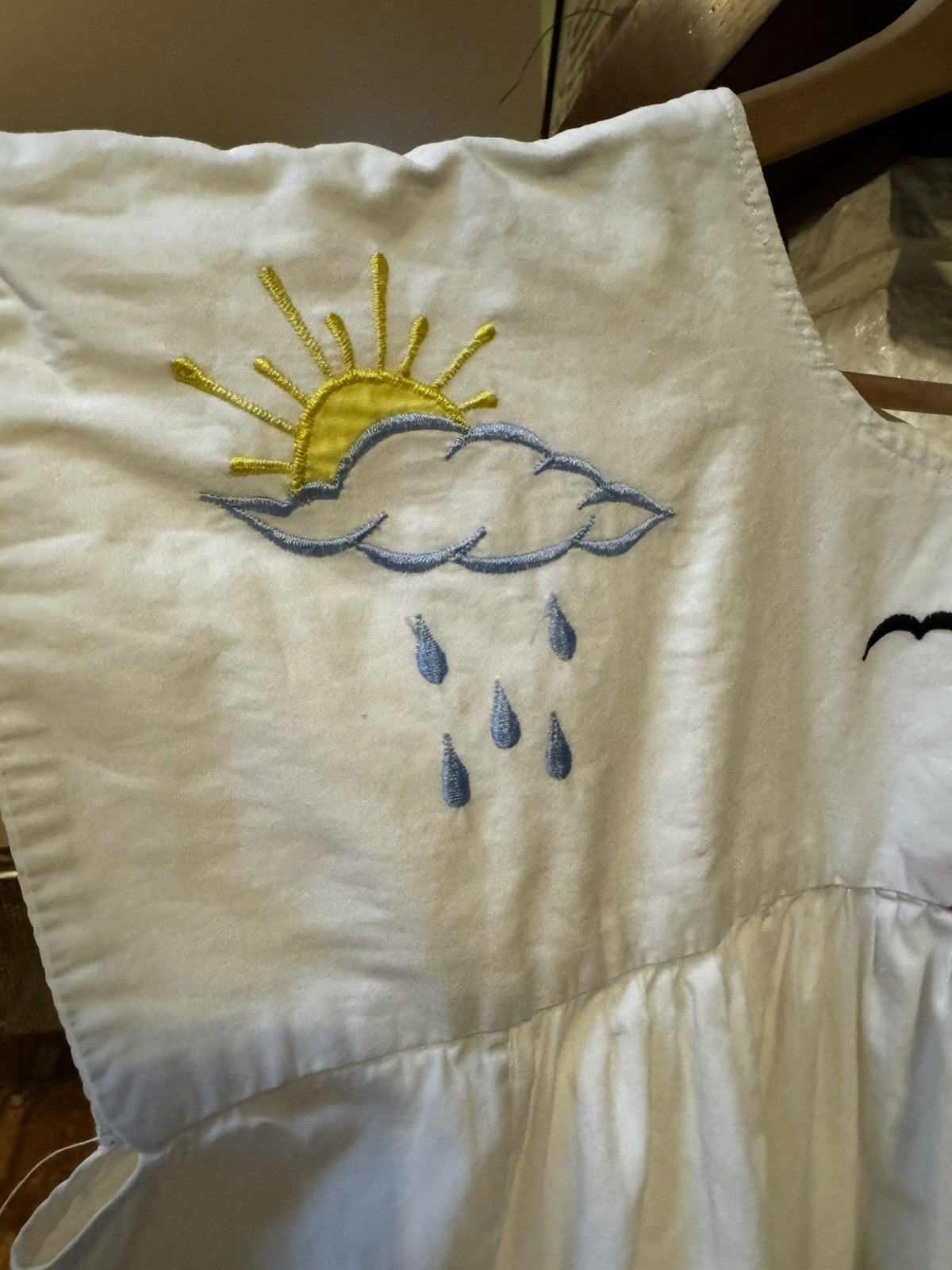 Vintage Embroidered Mexican Shift Dress Womens ML Parrot Rainbow Clouds