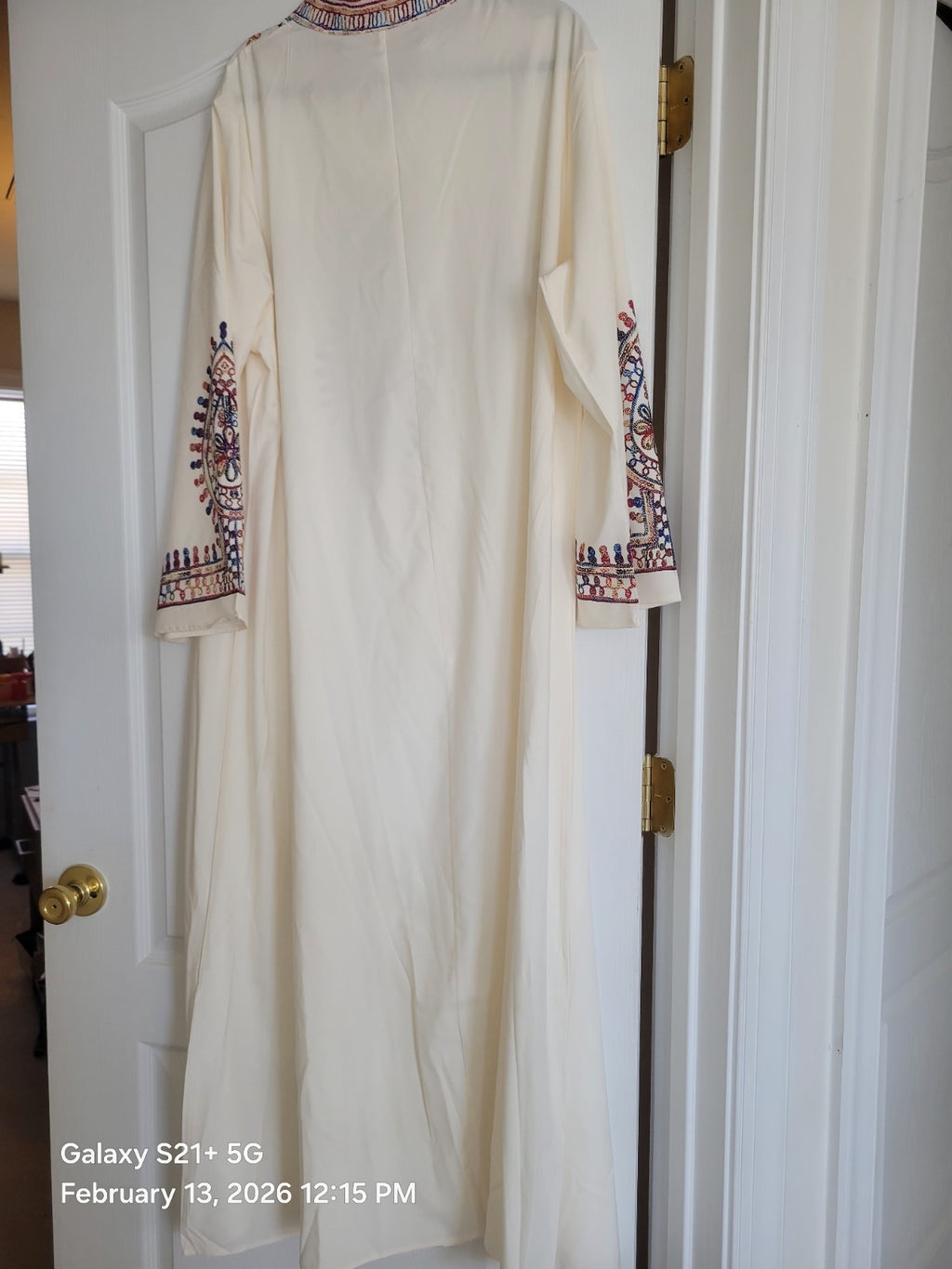 Handmade Embroidered Ivory Kaftan Women's Long Sleeve Middle Eastern Dress